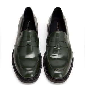 Leather loafers with rubber sole, made in Italy